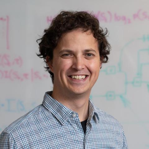 Simon Sponberg Headshot